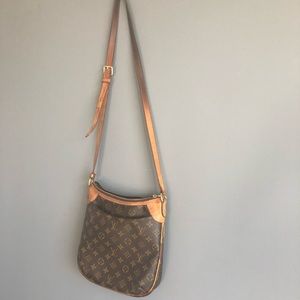 Authentic Louis Vuitton Odeon crossbody